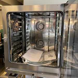 Alternative view of EKA COMBI-OVEN MKF 711 TS