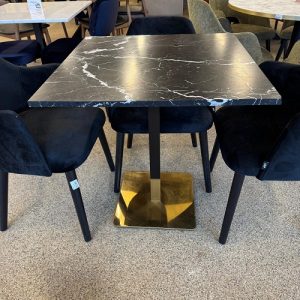 TAFEL 70x70 MARMER 20MM NERO MET DADOS ONDERSTEL - OUTLET