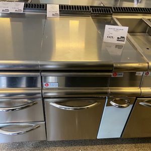 Alternative view of Baron Neutrale unit 90NECVP/410 - Showmodel