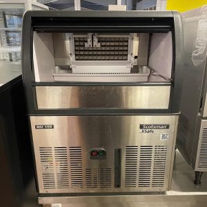 Alternative view of Scotsman Ijsblokjesmachine NU 100 AS